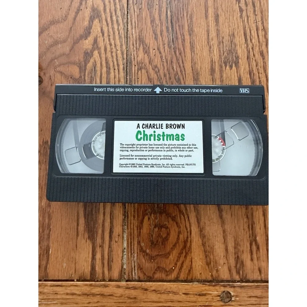 A Charlie Brown Christmas VHS Vintage Peanuts‎ Snoopy Holiday Shell Promo